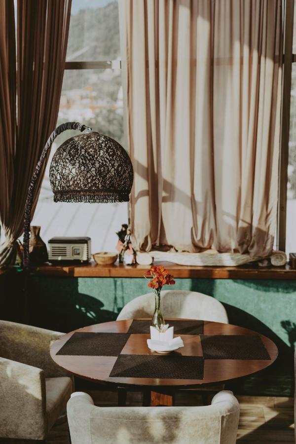A5 Hotel Тбилиси Екстериор снимка