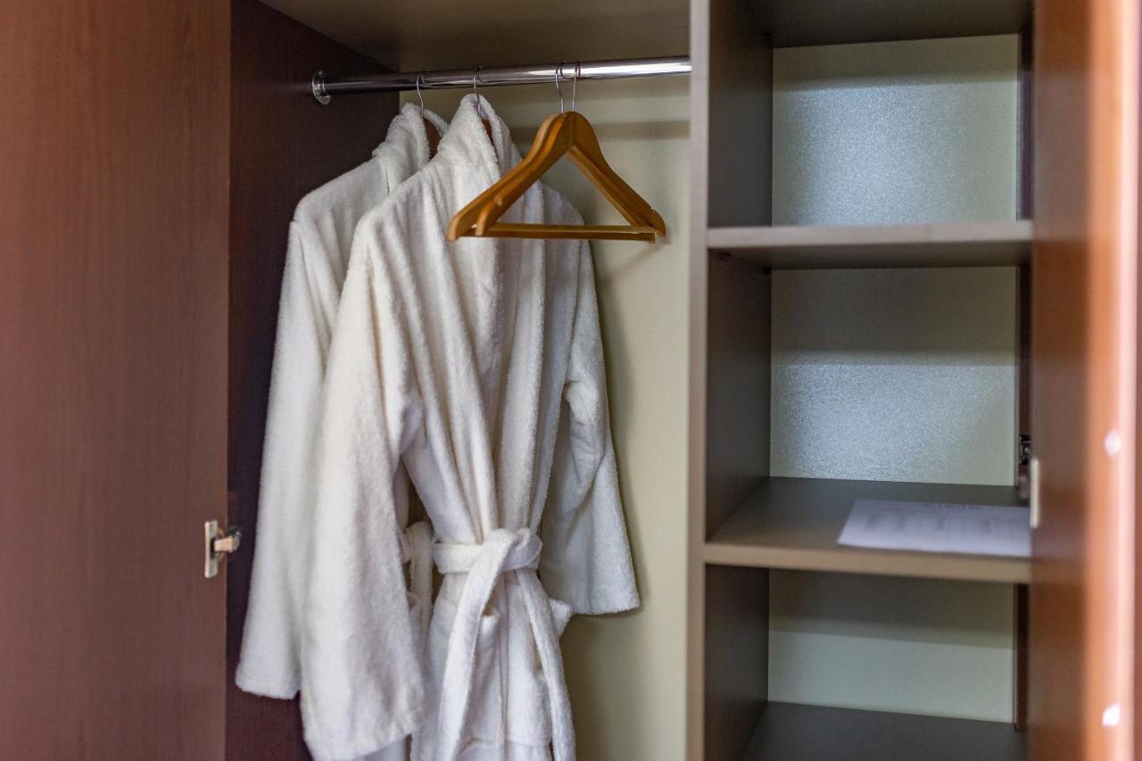 A5 Hotel Тбилиси Екстериор снимка