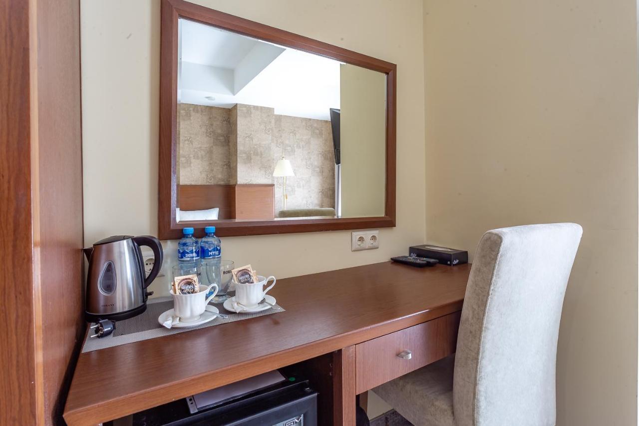 A5 Hotel Тбилиси Екстериор снимка