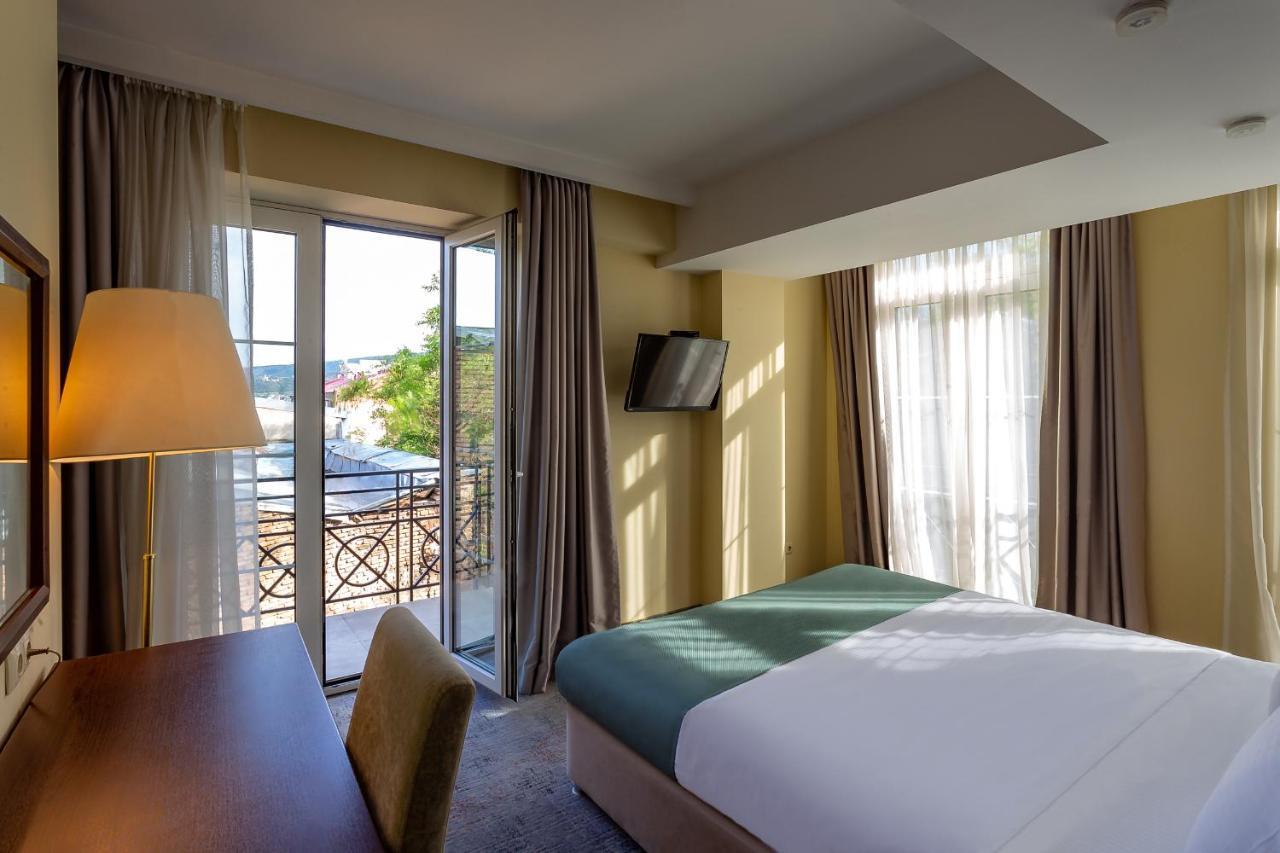 A5 Hotel Тбилиси Екстериор снимка